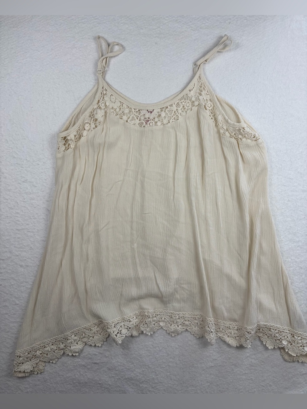 Mossimo Supply Co. Cream Crochet-Trim Spaghetti Strap Cami/Top XL